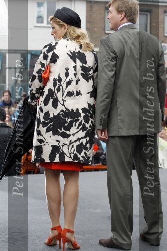 Wemeldinge/Middelburg  30 april 2010
Koningin Beatrix Prins Willem Alexander Prinses Maxima Prins Friso Prinses mabel Wisse Smit Prins Constantijn Prinses laurentien Pieter v Vollenhoven Prinses Margriet Prins Bernhard jr en Prinses Annette Prins Pieter Christiaan Prinses Anita Prins Floris en Prinses Aimee vieren koninginnedag.
Peter Smulders bv