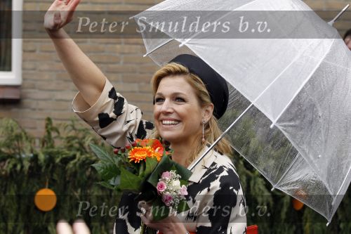 Wemeldinge/Middelburg  30 april 2010
Koningin Beatrix Prins Willem Alexander Prinses Maxima Prins Friso Prinses mabel Wisse Smit Prins Constantijn Prinses laurentien Pieter v Vollenhoven Prinses Margriet Prins Bernhard jr en Prinses Annette Prins Pieter Christiaan Prinses Anita Prins Floris en Prinses Aimee vieren koninginnedag.
Peter Smulders bv