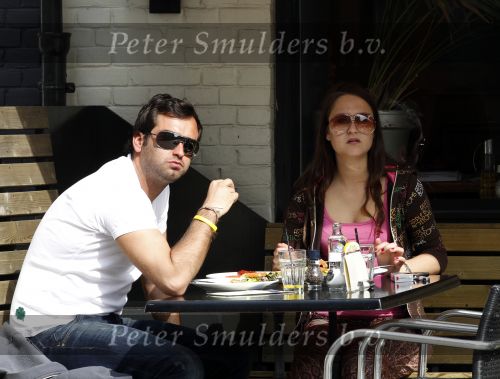 Amsterdam 25 april 2010
Melody Klaver met vriend op terras in amsterdam.
Peter Smulders bv