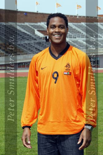 Amsterdam 29 april 2010
Patrick Kluivert gaat tijdens de WK voetbal voor eurosport werken.
De presentatie was in het Olympisch stadion.
Peter Smulders bv
