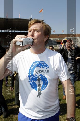 Amsterdam 18 april 2010
Prins Willem Alexander neemt deel aan Run for water vanuit het Olympisch stadion.
Peter Smulders bv