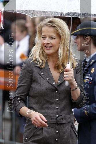 Wemeldinge/Middelburg  30 april 2010
Koningin Beatrix Prins Willem Alexander Prinses Maxima Prins Friso Prinses mabel Wisse Smit Prins Constantijn Prinses laurentien Pieter v Vollenhoven Prinses Margriet Prins Bernhard jr en Prinses Annette Prins Pieter Christiaan Prinses Anita Prins Floris en Prinses Aimee vieren koninginnedag.
Peter Smulders bv