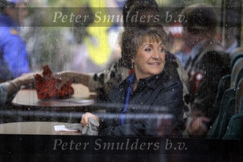 Wemeldinge/Middelburg  30 april 2010
Koningin Beatrix Prins Willem Alexander Prinses Maxima Prins Friso Prinses mabel Wisse Smit Prins Constantijn Prinses laurentien Pieter v Vollenhoven Prinses Margriet Prins Bernhard jr en Prinses Annette Prins Pieter Christiaan Prinses Anita Prins Floris en Prinses Aimee vieren koninginnedag.
Peter Smulders bv