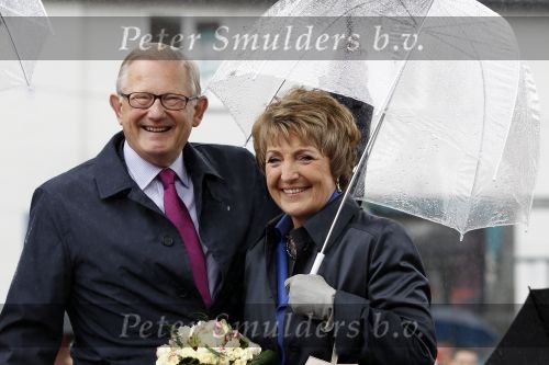 Wemeldinge/Middelburg  30 april 2010
Koningin Beatrix Prins Willem Alexander Prinses Maxima Prins Friso Prinses mabel Wisse Smit Prins Constantijn Prinses laurentien Pieter v Vollenhoven Prinses Margriet Prins Bernhard jr en Prinses Annette Prins Pieter Christiaan Prinses Anita Prins Floris en Prinses Aimee vieren koninginnedag.
Peter Smulders bv