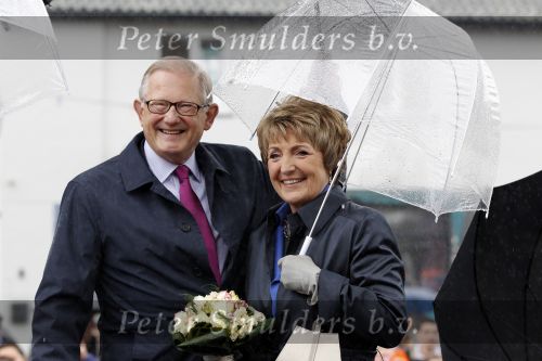 Wemeldinge/Middelburg  30 april 2010
Koningin Beatrix Prins Willem Alexander Prinses Maxima Prins Friso Prinses mabel Wisse Smit Prins Constantijn Prinses laurentien Pieter v Vollenhoven Prinses Margriet Prins Bernhard jr en Prinses Annette Prins Pieter Christiaan Prinses Anita Prins Floris en Prinses Aimee vieren koninginnedag.
Peter Smulders bv
