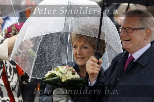 Wemeldinge/Middelburg  30 april 2010
Koningin Beatrix Prins Willem Alexander Prinses Maxima Prins Friso Prinses mabel Wisse Smit Prins Constantijn Prinses laurentien Pieter v Vollenhoven Prinses Margriet Prins Bernhard jr en Prinses Annette Prins Pieter Christiaan Prinses Anita Prins Floris en Prinses Aimee vieren koninginnedag.
Peter Smulders bv