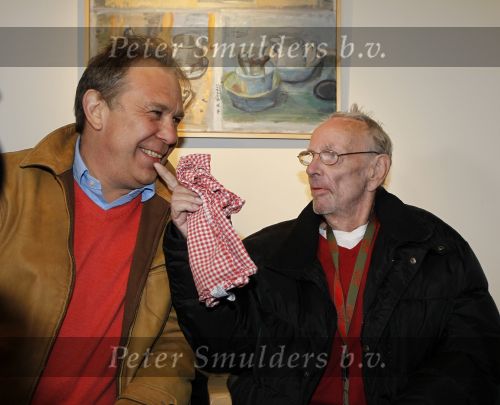 Laren 19 april 2010
Presentatie boek en de 85 e verjaardag van Johnny Kraaijkamp sr in het Rosa Spier huis. Rijk de Gooijer met Maarten Spanjer
Peter Smulders bv