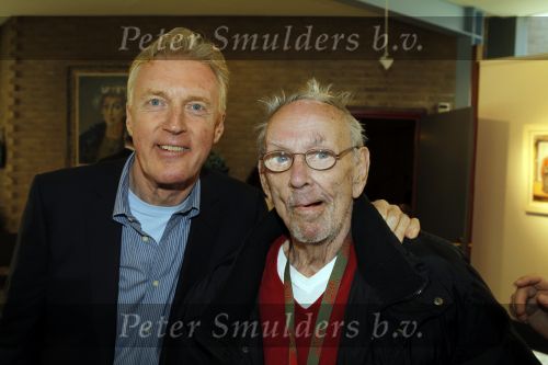 Laren 19 april 2010
Presentatie boek en de 85 e verjaardag van Johnny Kraaijkamp sr in het Rosa Spier huis. Rijk de Gooijer en Andre v Duin
Peter Smulders bv