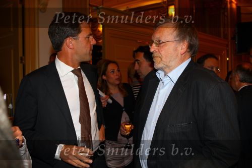 Amsterdam,24 April 2010
Amstel Hotel
Lancering van de gezamelijke Uitgevers, het blad BEST BITES
Rob v Vuure samen met Mark Rutte
Foto Peter Smulders BV
