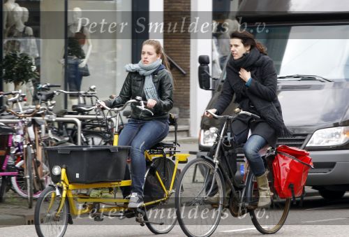 Amsterdam 16 april 2010
Susan Visser met ... op fiets in Amsterdam.
Peter Smulders bv