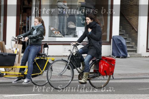 Amsterdam 16 april 2010
Susan Visser met ... op fiets in Amsterdam.
Peter Smulders bv