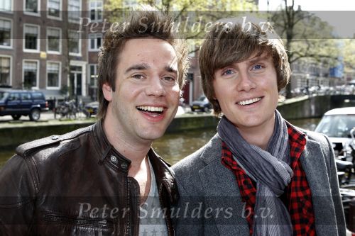 Amsterdam 21 april 2010
Presentatie boek Bastiaan v Schaijk bij George. Vincent v Essen met partner
Peter Smulders bv