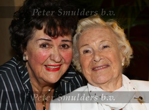 Weert, 19 April 2010
Johnny Hoes 93 jaar Feest bij Golden Tulip Hotel
Met veel bekende Nederlandstalige artiesten
Zwarte Lola met Annie de Reuver
Foto Peter Smulders