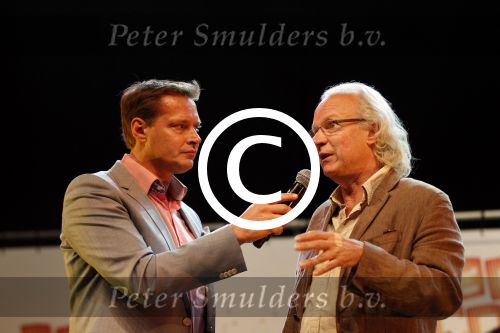 Vleuten 28 april 2011
Presentatie Cast van de musical Daddy Cool met oa Kim Lian v d Meij Ruben Heerenveen Jetty Mathurin Anne Mieke Ruyten en Joanne Telesford. Albert Verlinde met Eddy habbema
Peter Smulders bv