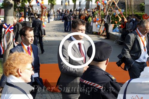 Thorn en Weert 30 april 2011
Koninginnedag in Limburg . Aanwezige zijn Koningin Beatrix Prins Willem Alexander Prinses Maxima Friso Mabel Wisse Smit Constantijn Laurentien Pieter v Vollenhoven Prinses Margriet Prins Maurits Prinses Marilene Bernhard Jr Annette Pieter Christiaan Anita Floris en Aimee. Bertus Holkema
Peter Smulders bv