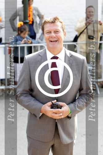 Thorn en Weert 30 april 2011
Koninginnedag in Limburg . Aanwezige zijn Koningin Beatrix Prins Willem Alexander Prinses Maxima Friso Mabel Wisse Smit Constantijn Laurentien Pieter v Vollenhoven Prinses Margriet Prins Maurits Prinses Marilene Bernhard Jr Annette Pieter Christiaan Anita Floris en Aimee. Bertus Holkema
Peter Smulders bv