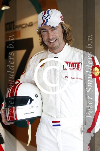 Zandvoort 27 april 2011
Presentatie kledinglijn Chris Zegers Lucky 7 van State of Art op circuitpark Zandvoort.
Peter Smulders bv