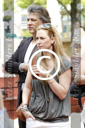 Amsterdam 26 april 2011
Presentatie TC WOW Beach by Daphne Deckers op strand zuid. fabienne de Vries
Peter Smulders bv