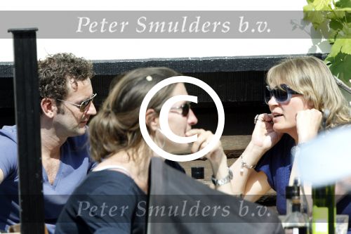Amsterdam 26 april 2011
Kluun met zijn vrouw op terras.
Peter Smulders bv