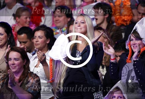 Ede 15 april 2011
Finale van Sterren dansen op het ijs met Michael Boogert en Jenny Smit. Gerard Joling en Nance Cooolen presenteren het programma. Lisa Plat de vriendin van Jan Smit
Peter Smulders bv