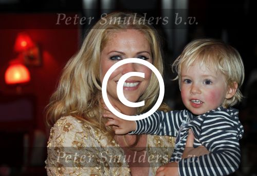 Amsterdam 13 april 2011
Mama van het jaar verkiezing in Panama. Nance Coolen met zoon Robin
Peter Smulders bv