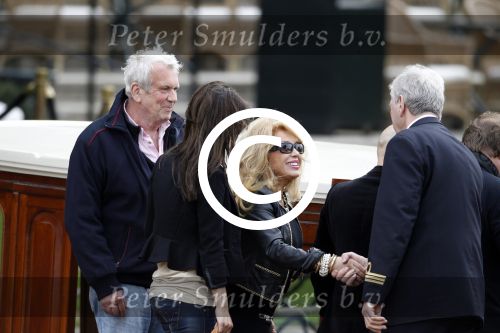 Amsterdam 7 april 2011
Surprise feestje voor Patricia Paay haar 62e verjaardag bij het Hilton hotel.
oa aanwezig haar vader en moeder vriend Nicky v Dam schoonvader zus Yvonne Keeley met dochter en John en Loes v Katwijk. Ze varen met boot door de grachten.
Peter Smulders bv
Peter Smulders bv