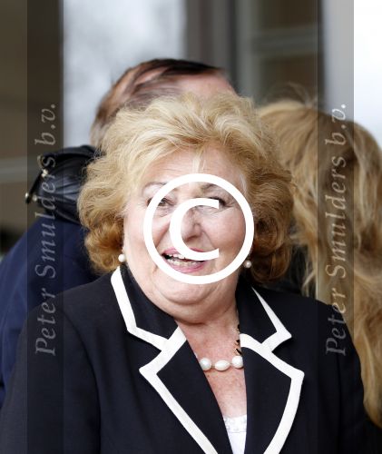 Amsterdam 7 april 2011
Surprise feestje voor Patricia Paay haar 62e verjaardag bij het Hilton hotel.
oa aanwezig haar vader en moeder vriend Nicky v Dam schoonvader zus Yvonne Keeley met dochter en John en Loes v Katwijk. Ze varen met boot door de grachten.
Peter Smulders bv
Peter Smulders bv