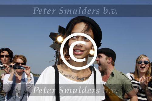 Naarden 18 april 2011
DE X factor finalisten van seizoen 2011 met oa Ralf Wienk Tania Christopher Rochelle Perts Jessica Mougin Adlicious Simran Sway Tim Suyderhoud en Ed Ruyer op rode loper bij golfclub.
Peter Smulders bv