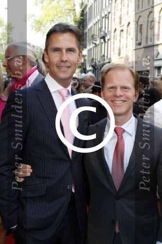 Amsterdam 17 april 2011
Premiere Zorro in het nieuwe de la mar theater. Roel Vente met partner
Peter Smulders bv