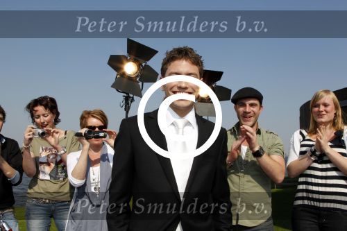 Naarden 18 april 2011
DE X factor finalisten van seizoen 2011 met oa Ralf Wienk Tania Christopher Rochelle Perts Jessica Mougin Adlicious Simran Sway Tim Suyderhoud en Ed Ruyer op rode loper bij golfclub.
Peter Smulders bv
