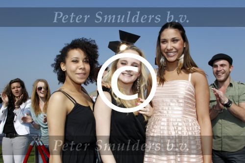 Naarden 18 april 2011
DE X factor finalisten van seizoen 2011 met oa Ralf Wienk Tania Christopher Rochelle Perts Jessica Mougin Adlicious Simran Sway Tim Suyderhoud en Ed Ruyer op rode loper bij golfclub.
Peter Smulders bv