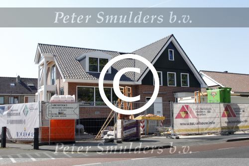 Volendam 25 april 2011
Het huis van Simon Keizer in aanbouw.
Peter Smulders bv
