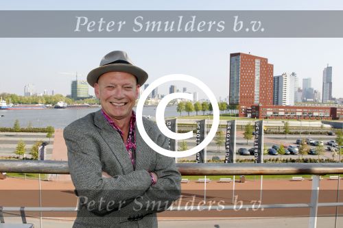 Rotterdam 18 april 2011
Presentatie cd Sjoerd Pleijsier op de boot SS Rotterdam.
Peter Smulders bv