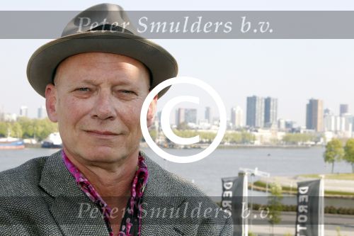 Rotterdam 18 april 2011
Presentatie cd Sjoerd Pleijsier op de boot SS Rotterdam.
Peter Smulders bv