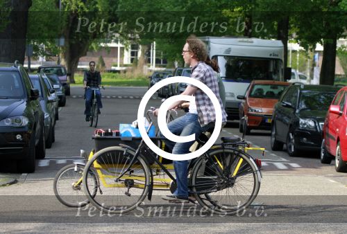 Amsterdam 23 april 2011
Susan Visser en vriend Dennis v d Ven op de fiets in Amsterdam.
Peter Smulders bv