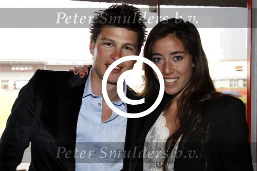 Amsterdam 15 april 2011
50 jaar de Lotto in het olympisch stadion . Naomi v As en Sven Kramer
Peter Smulders bv