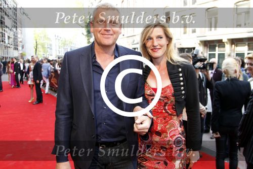 Amsterdam 17 april 2011
Premiere Zorro in het nieuwe de la mar theater. Sybrand Niessen met vriendin
Peter Smulders bv