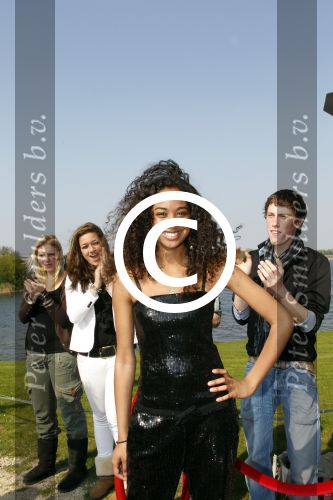 Naarden 18 april 2011
DE X factor finalisten van seizoen 2011 met oa Ralf Wienk Tania Christopher Rochelle Perts Jessica Mougin Adlicious Simran Sway Tim Suyderhoud en Ed Ruyer op rode loper bij golfclub.
Peter Smulders bv
