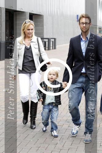 Amsterdam 16 april 2011
Premiere Rio bij pathe Arena. Charly Luske Tanja Jess met zoons
Peter Smulders bv