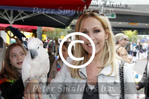 Amsterdam 16 april 2011
Premiere Rio bij pathe Arena. Charly Luske Tanja Jess met zoons
Peter Smulders bv