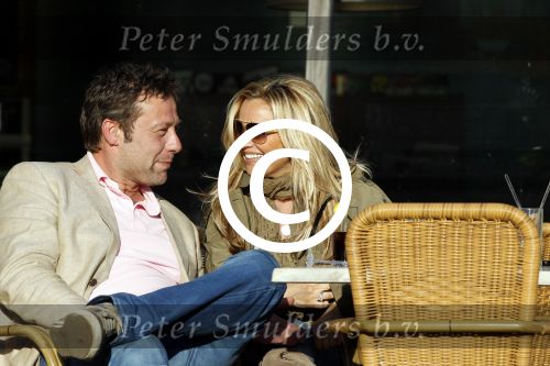 Amsterdam 6 april 2011
Tatjana Simic met haar vriend Peter Mijnen bij de bosbaan.
Peter Smulders bv