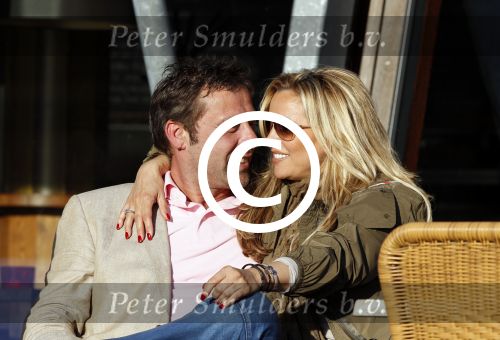 Amsterdam 6 april 2011
Tatjana Simic met haar vriend Peter Mijnen bij de bosbaan.
Peter Smulders bv