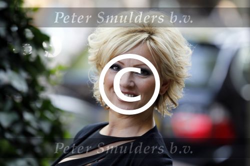 Amsterdam 21 april 2011
Tatjana op de beethovenstraat met haar nieuwe korte kapsel/haar.
Peter Smulders bv