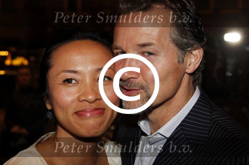 Amsterdam 17 april 2011
Premiere Zorro in het nieuwe de la mar theater. Thom Hoffman met vrouw
Peter Smulders bv