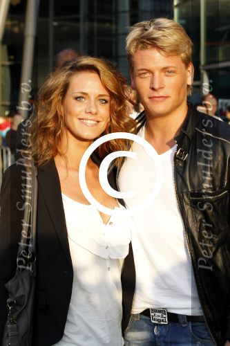 Amsterdam 26 april 2011
Premiere to fast & Furious in Pathe arena met aan wezig hoofdrolspelers Paul Walker en Dwayne Johnson. Thomas Berge met ( een) vriendin hand in hand
Peter Smulders bv