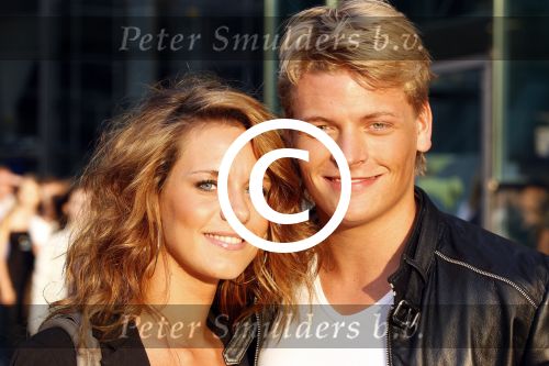 Amsterdam 26 april 2011
Premiere to fast & Furious in Pathe arena met aan wezig hoofdrolspelers Paul Walker en Dwayne Johnson. Thomas Berge met ( een) vriendin hand in hand
Peter Smulders bv