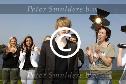 Naarden 18 april 2011
DE X factor finalisten van seizoen 2011 met oa Ralf Wienk Tania Christopher Rochelle Perts Jessica Mougin Adlicious Simran Sway Tim Suyderhoud en Ed Ruyer op rode loper bij golfclub.
Peter Smulders bv