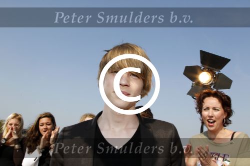 Naarden 18 april 2011
DE X factor finalisten van seizoen 2011 met oa Ralf Wienk Tania Christopher Rochelle Perts Jessica Mougin Adlicious Simran Sway Tim Suyderhoud en Ed Ruyer op rode loper bij golfclub.
Peter Smulders bv