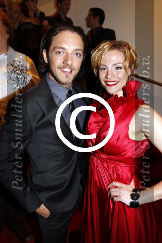 Amsterdam 17 april 2011
Premiere Zorro in het nieuwe de la mar theater. cast met Tommie Christiaan Rene v Kooten Thom Hoffman Michelle Splietelhof Lone v Roosendaal en David davidse
Peter Smulders bv