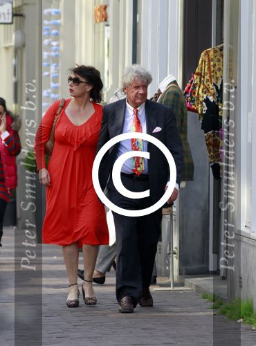 Amsterdam 20 april 2011
Willibrord Frequin met een vrouw in amsterdam 
Peter Smulders bv